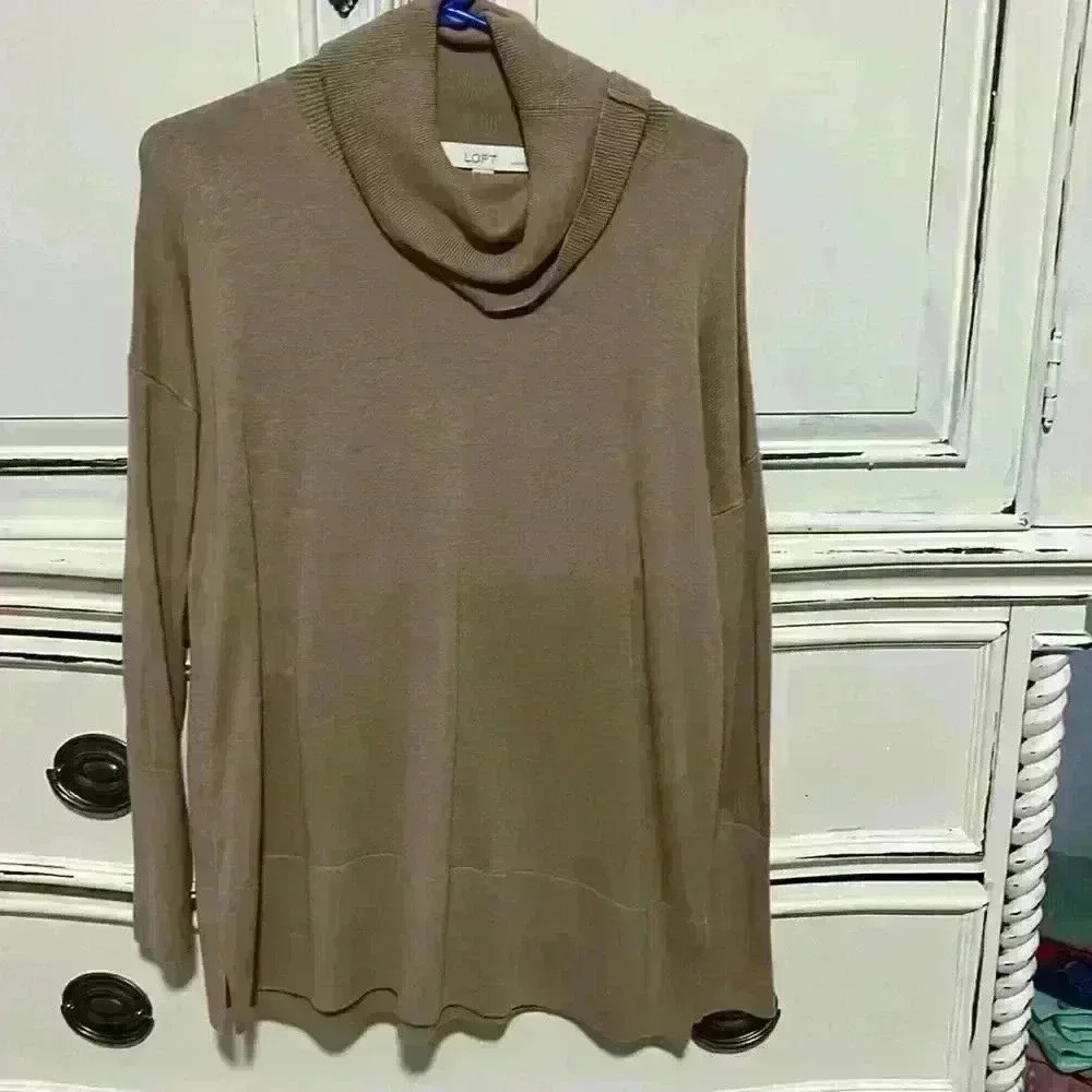 Loft sweater